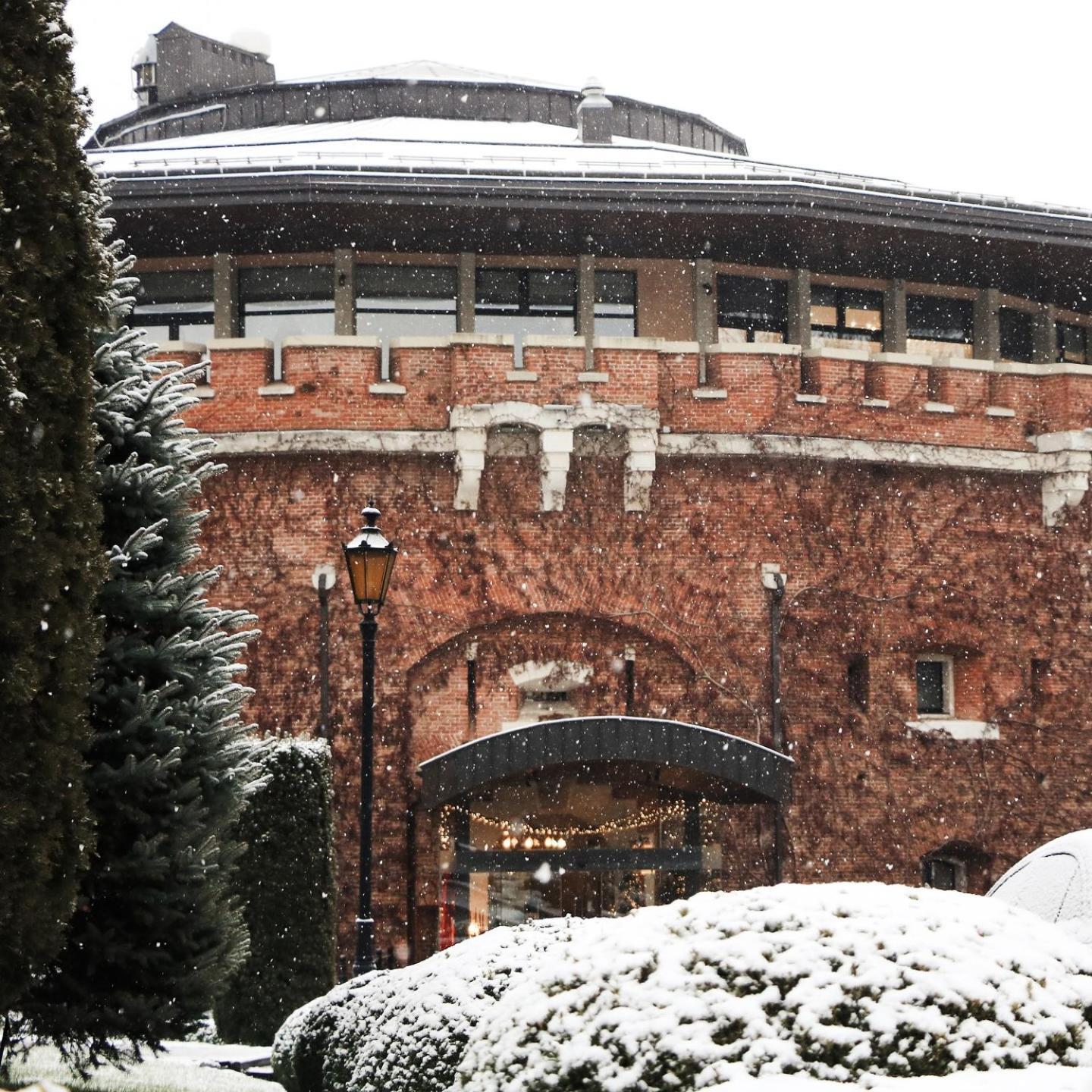 Citadel Gastro Boutique Hotel Lviv Bagian luar foto